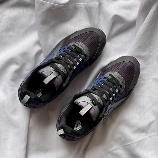 Top view of Nike Air Max 90 Drift Iron Grey sneaker