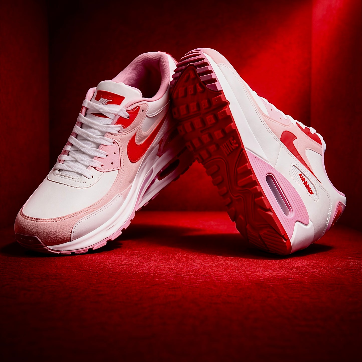 Outsole traction pattern on Nike Air Max 90 Valentines Day