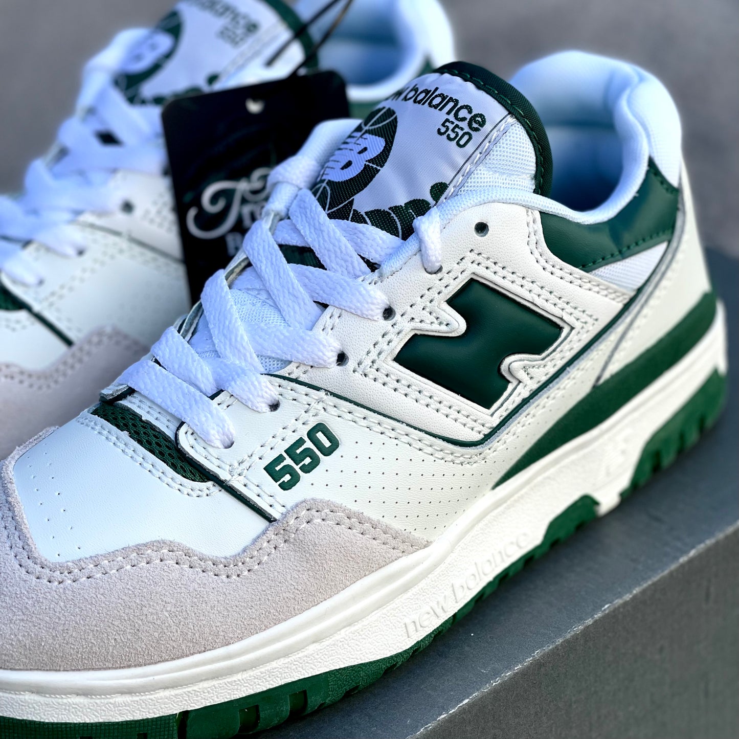 550 - 'White Green' - The Treasury By Tahzir | Online - 2