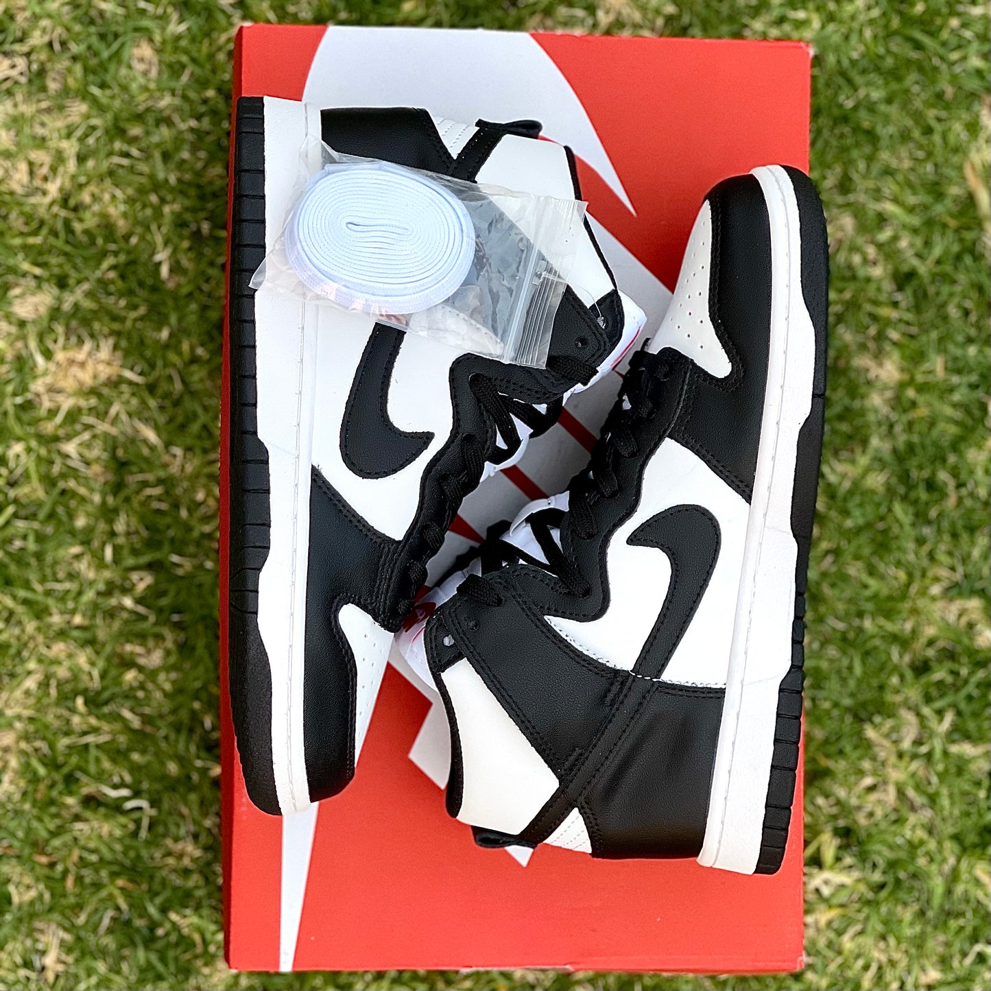 Dunk High - "Black White" - The Treasury By Tahzir | Online - 1