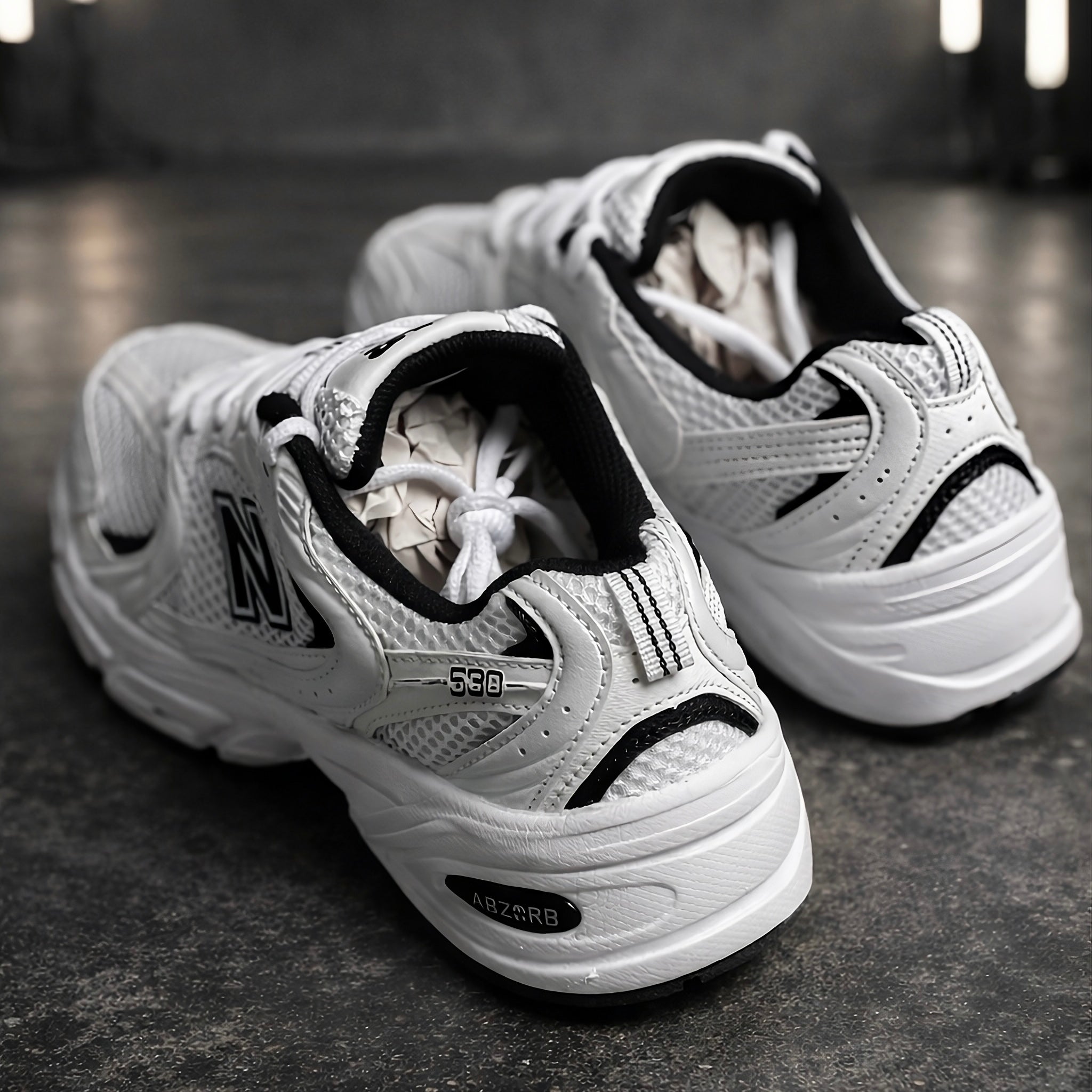 Rear shot of new balance 530 white black as cover image for New balance main Collection