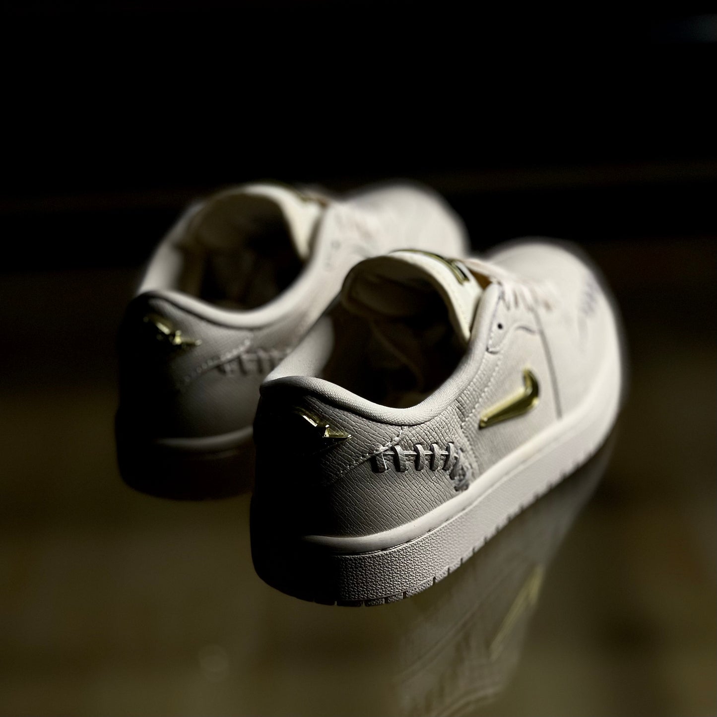 Back view of Air Jordan 1 Method of Make Light Legend Brown — heel panel stitching and embossed Air Jordan Wings logo