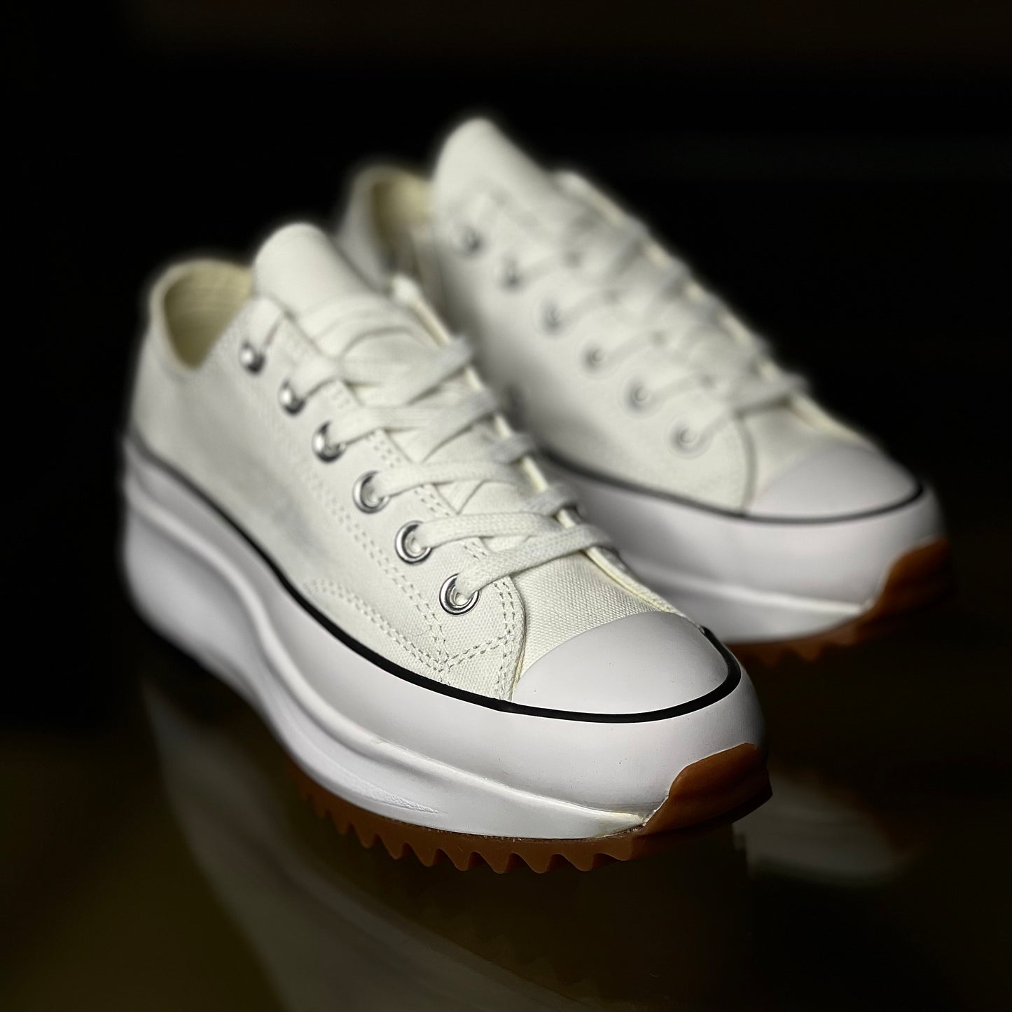 Angled view of Converse Run Star Hike Low White — platform low-top sneaker highlighting modernized classic Converse design
