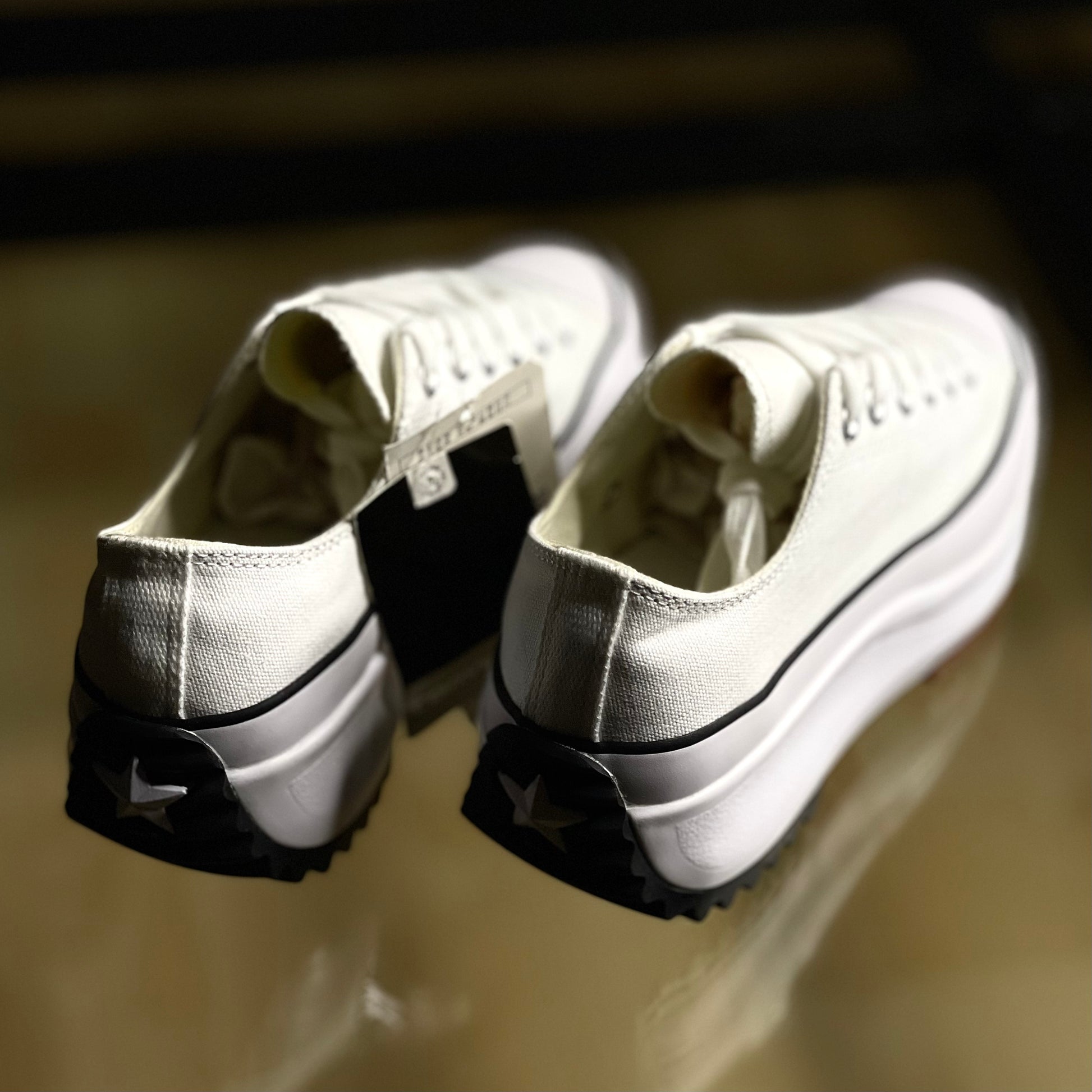 Angled view of Converse Run Star Hike Low White — platform low-top sneaker highlighting modernized classic Converse design