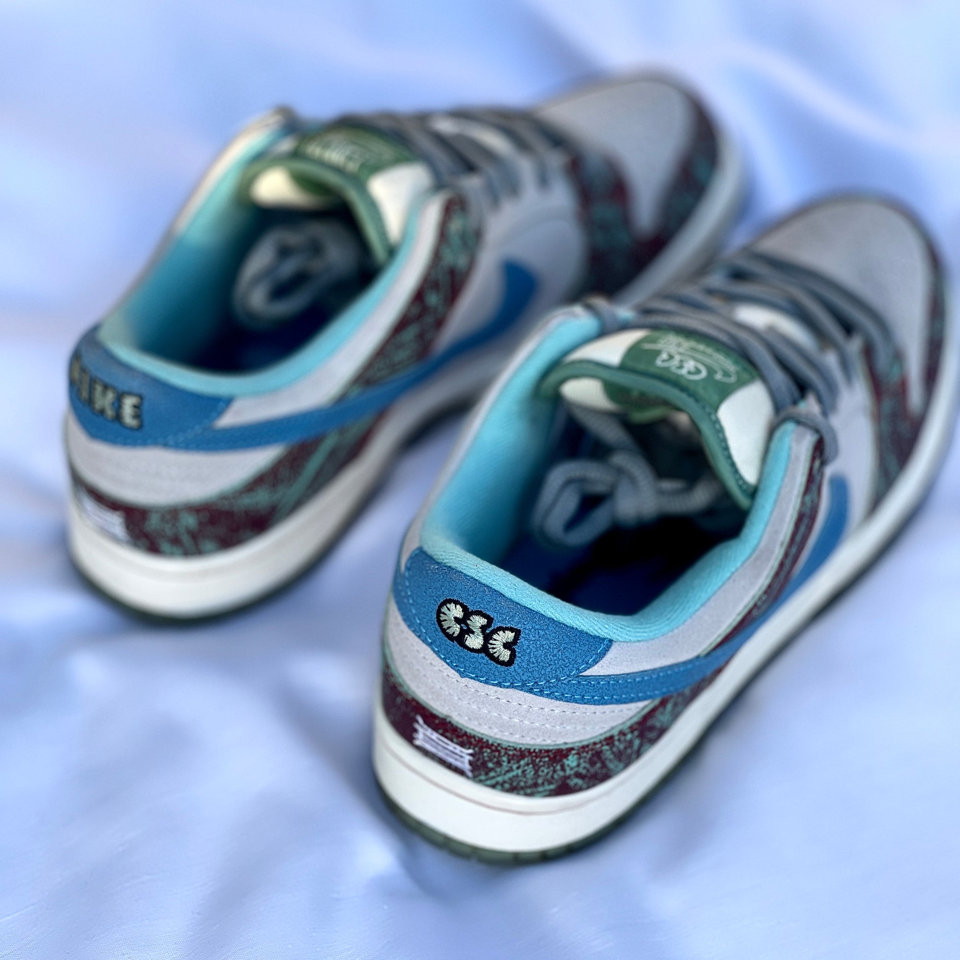 Heel branding detail on Crenshaw Skate Club x Dunk Low SB