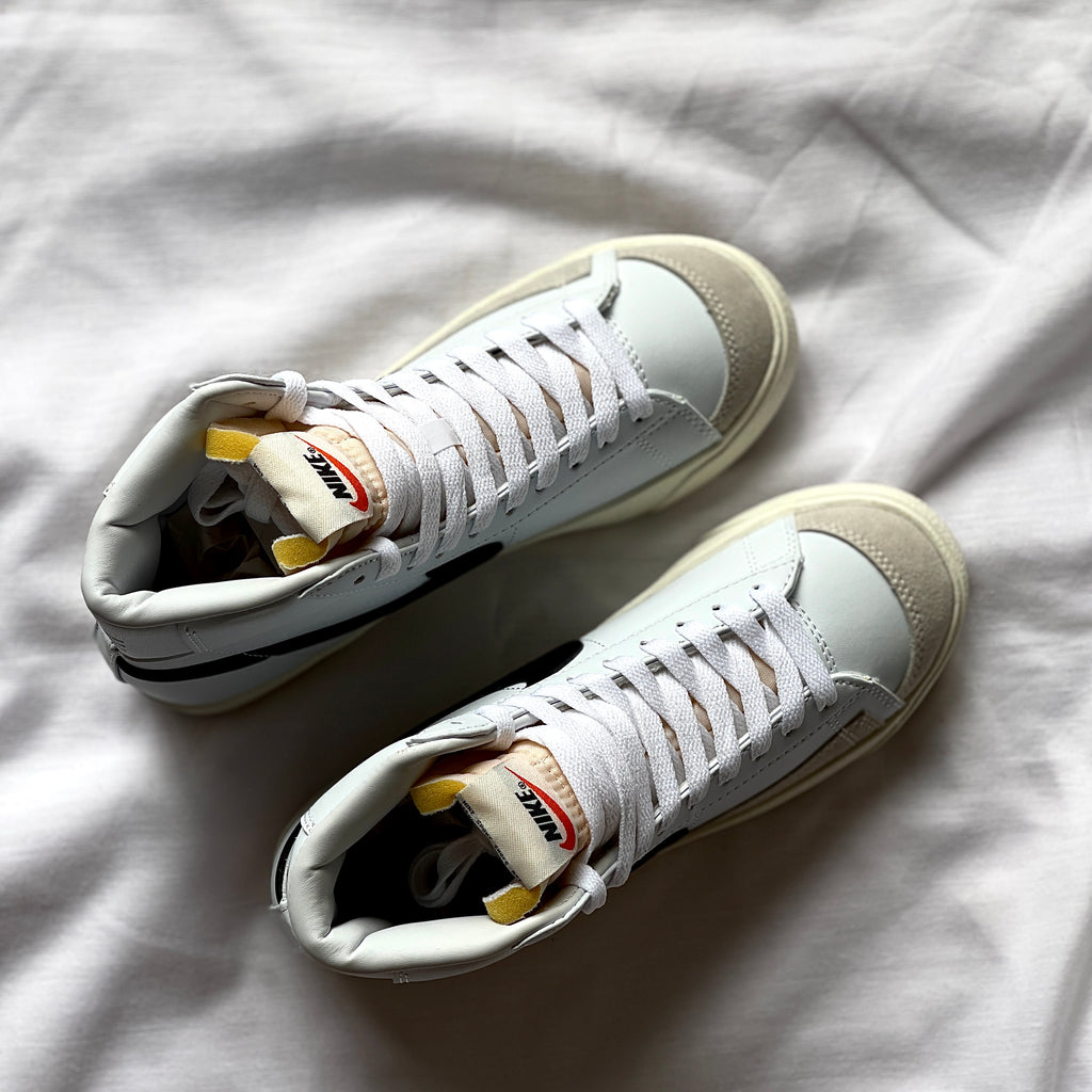 Top view of Nike Blazer Mid 77 Vintage sneaker