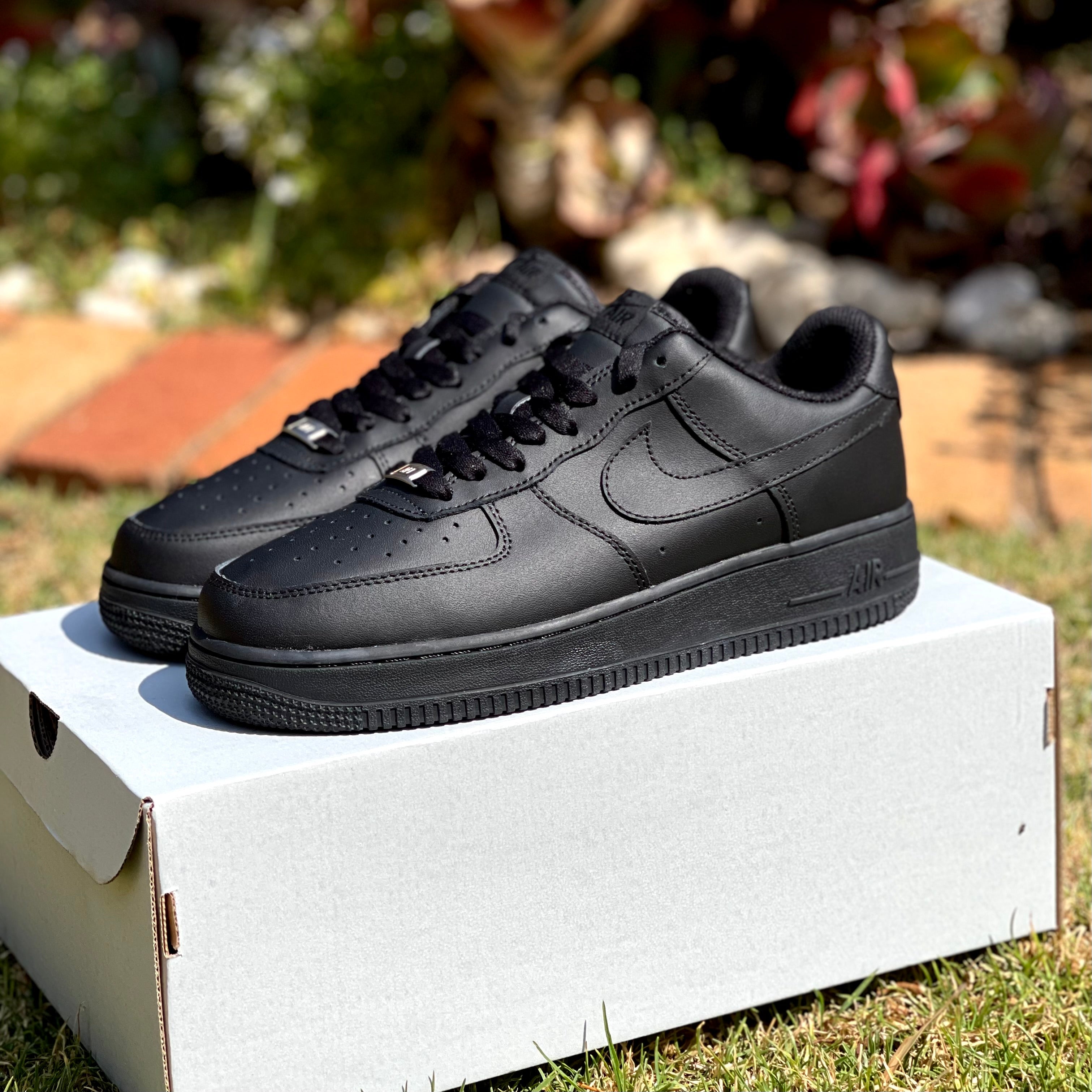 Air Force 1 Low '07 - "Black" - The Treasury By Tahzir | Online  - 1