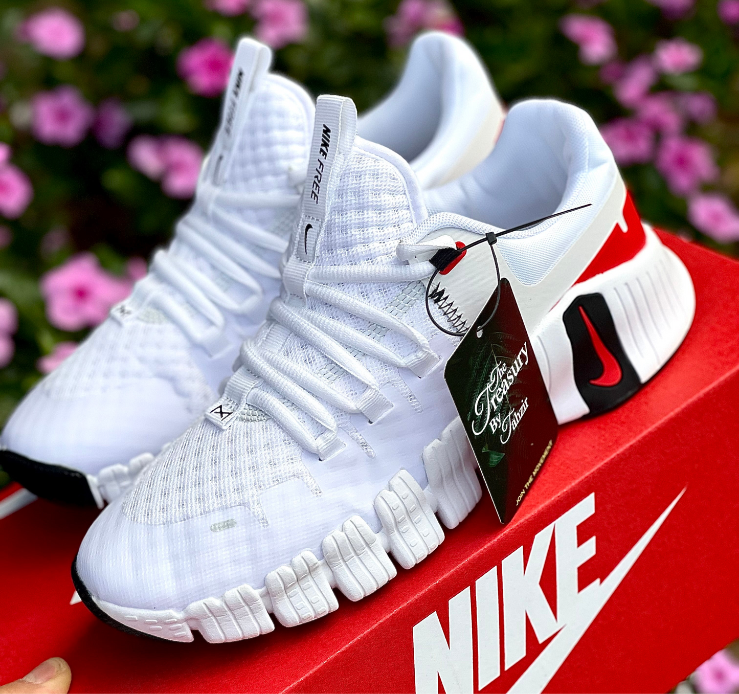 Free Metcon 5 - 'White Bright Crimson' - The Treasury By Tahzir | Online  - 1